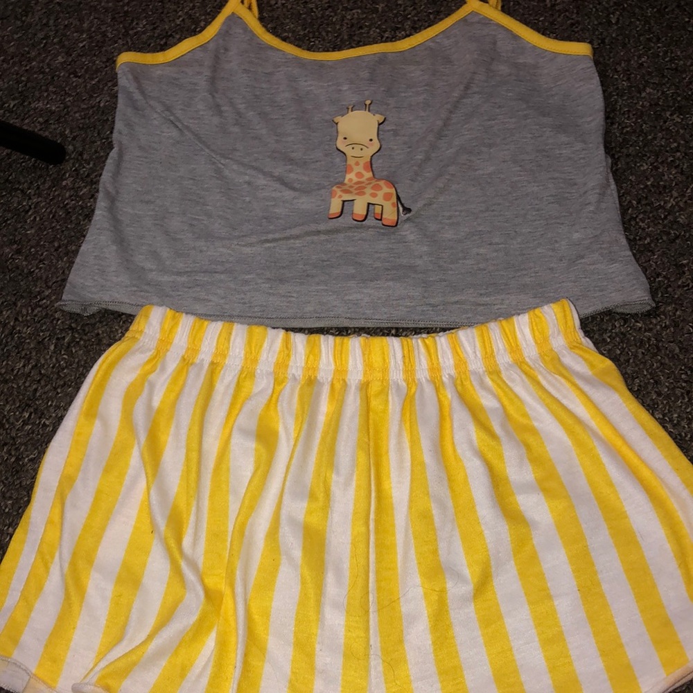 Medium Romwe pajama set